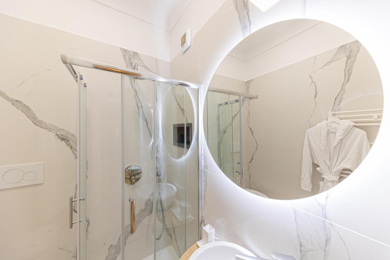 Suite Apartment Capri Con Jacuzzi In Piazzetta Exterior photo